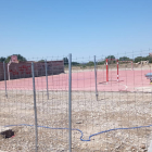 Los trabajos en la pista polideportiva de Torrelameu. 