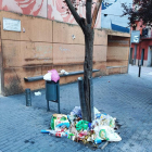 Un dels abocaments d’escombraries al carrer Tallada, ahir.