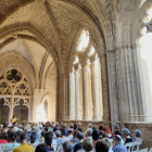 El guitarrista basc Enrike Solinís va estrenar ahir a la tarda el festival al monestir de Vallbona.