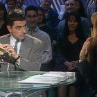 La Lloll con Rowan Atkinson en 1995.