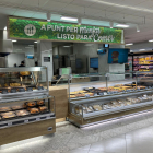 Imatge d'una secció 'A punt per menjar' en un supermercat Mercadona.