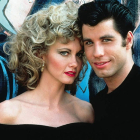 Olivia Newton-John y John Travolta en una se las icónicas escenas de ‘Grease’.