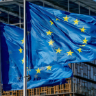 Banderes de la Unió Europea a la seu del Consell Europeu a Brussel·les.