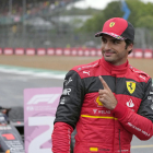 Carlos Sainz celebra la primera ‘pole’ de su carrera como piloto de Fórmula 1.