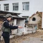 Imagen del impacto de un proyectil en una guardería en la región de Lugansk. 