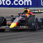 El vigente campeón, Max Verstappen, logró el tercer triunfo del año.