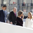 El president Pedro Sánchez, al costat de Joan Carles I i Sofia de Grècia en una fotografia d’arxiu.