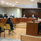 El acusado durante la celebración del juicio ayer en la Audiencia de Lleida. 