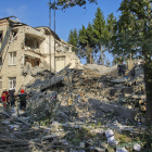 Imatge de les restes d’una escola destruïda ahir a Khàrkiv.