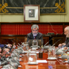 El presidente del CGPJ, Carlos Lesmes, encabeza un pleno del órgano, caducado desde 2018.