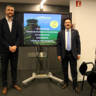 El secretario de Territorio y Movilidad, Isidre Gavín, con el delegado del Govern en Lleida, Bernat Solé, en la presentación de la feria Lleida Air Challenge 2022