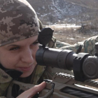 A Ucraïna, les dones estan rebent formació militar.