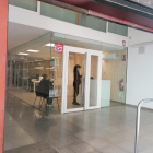 La nueva oficina de atención de la EMAU en los bajos de los números 10-12 de la calle Cavallers.
