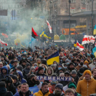 Miles de ucranianos protestaron contra la amenaza rusa y se mostraron dispuestos a luchar por su país.
