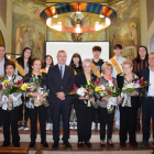 El ayuntamiento homenajeó el pasado domingo a seis vecinos de ochenta años. 
