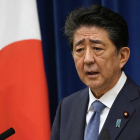 L'exmandatari japonès Shinzo Abe, en parada cardiorespiratòria després de rebre trets
