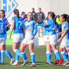 Pixu, en el moment de mediar amb l’àrbitra perquè anul·lés el gol concedit a l’AEM sense que entrés la pilota.