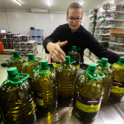 Las cooperativas aseguran el abastecimiento y no subirán el precio del aceite de oliva.
