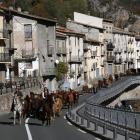 Més de 200 cavalls creuen el Pallars Sobirà en transhumància