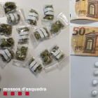 Els embolcalls de marihuana i cocaïna intervinguts pels Mossos d'Esquadra en tres actuacions al Centre Històric de Lleida