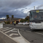 Protesta de pares el curs passat per demanar una altra ruta escolar.
