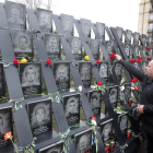 Los ucranianos celebraron el aniversario del Maidán, la revolución que estalló hace ochos años.