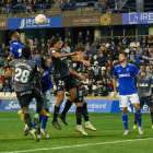 El Lleida va generar perill en accions a pilota parada, com aquest intent d’Alpha Bagayoko.