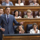 El presidente del Gobierno, Pedro Sánchez, interviene en la sesión plenaria en el Congreso de los Diputados.