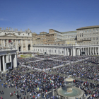 Unas 50.000 personas acudieron a la misa de ayer.