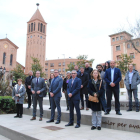 Alcaldes i regidors del Pla d’Urgell, a la plaça de l’Ajuntament.