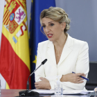 Díaz reuneix patronal i sindicats per negociar l'estatut del becari