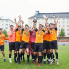 El equipo sub-17 de LSA celebra el título en la Helsinki Cup.