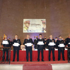 Alguns dels Mossos que han rebut un reconeixement a l'església Santa Maria de Balaguer en el Dia de les Esquadres de la Regió Policial de Ponent.
