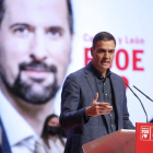 El presidente del Gobierno, Pedro Sánchez, durante su intervención en un mitin del PSOE en Zamora.
