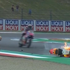 Marc va tenir ahir una aparatosa caiguda sense conseqüències físiques però va deixar la moto en flames.
