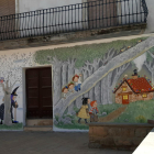 El mural de ‘Les tres bessones’ de l’artista Roser Capdevila.
