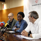 Els regidors Jaume Rutllant, Mariama Sall i David Melé, a la roda de premsa feta a l'Ajuntament de Lleida per presentar la campanya agrària d'enguany