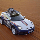 El Saló de l'Automòbil de Los Angeles ha exhibit el Porsche 911 Dakar, amb una producció de 2.500 unitats.