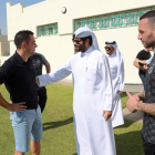 Xavi Hernández va aprofitar la seua presència a Doha per visitar el seu exequip de l’Al-Sadd.
