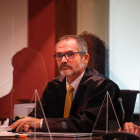 El exvicepresidente del Parlament Josep Costa, en la zona de letrados, durante el juicio en el TSJC.