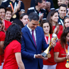 Pedro Sánchez ha recibido en la Moncloa a las Campeonas del Mundo.