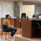 Quarta jornada del judici a un lladre multireincident acusat de disparar un pagès a qui volia robar el camió, a l'Audiència de Lleida.