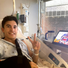 Marc Márquez, en su habitación de la Clínica Mayo, tras ser operado.