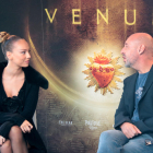 Ester Expósito y el director leridano Jaume Balagueró, ayer antes del estreno de ‘Venus’ en Sitges.