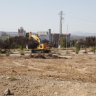 Obras de urbanización. Los propietarios de Torres Salses están llevando a cabo las obras de urbanización de toda la zona, que incluyen adaptar algunos viales y solares a la reparcelación para el plan comercial.