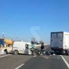 Els dos vehicles implicats en el xoc d'aquest dimecres a l'Ll-11 a Lleida.