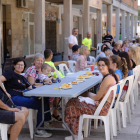 Los vecinos disfrutaron ayer de un vermú popular en las fiestas del barrio del Secà de Lleida