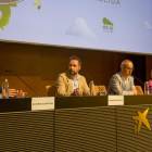 Antonio Alcántara, a l’esquerra, a la presentació de les jornades ahir al CaixaForum de Lleida.