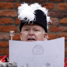 Nuevo himno y cañonazos acompañan la lectura de la proclamación de Carlos III