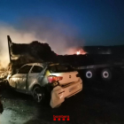 Un accident de trànsit causa un incendi de vegetació a Puiggròs